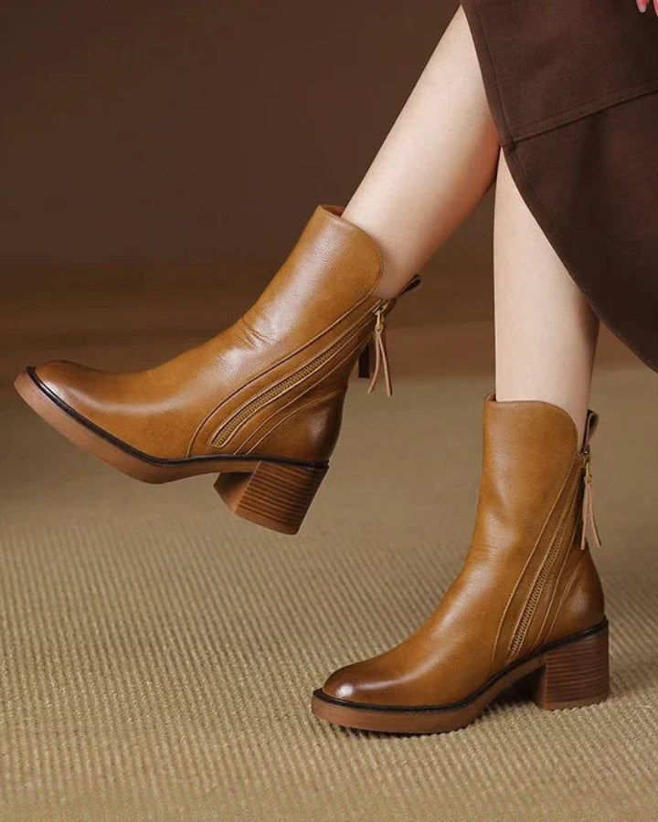 Jola | Leather ankle boots with a comfortable heel