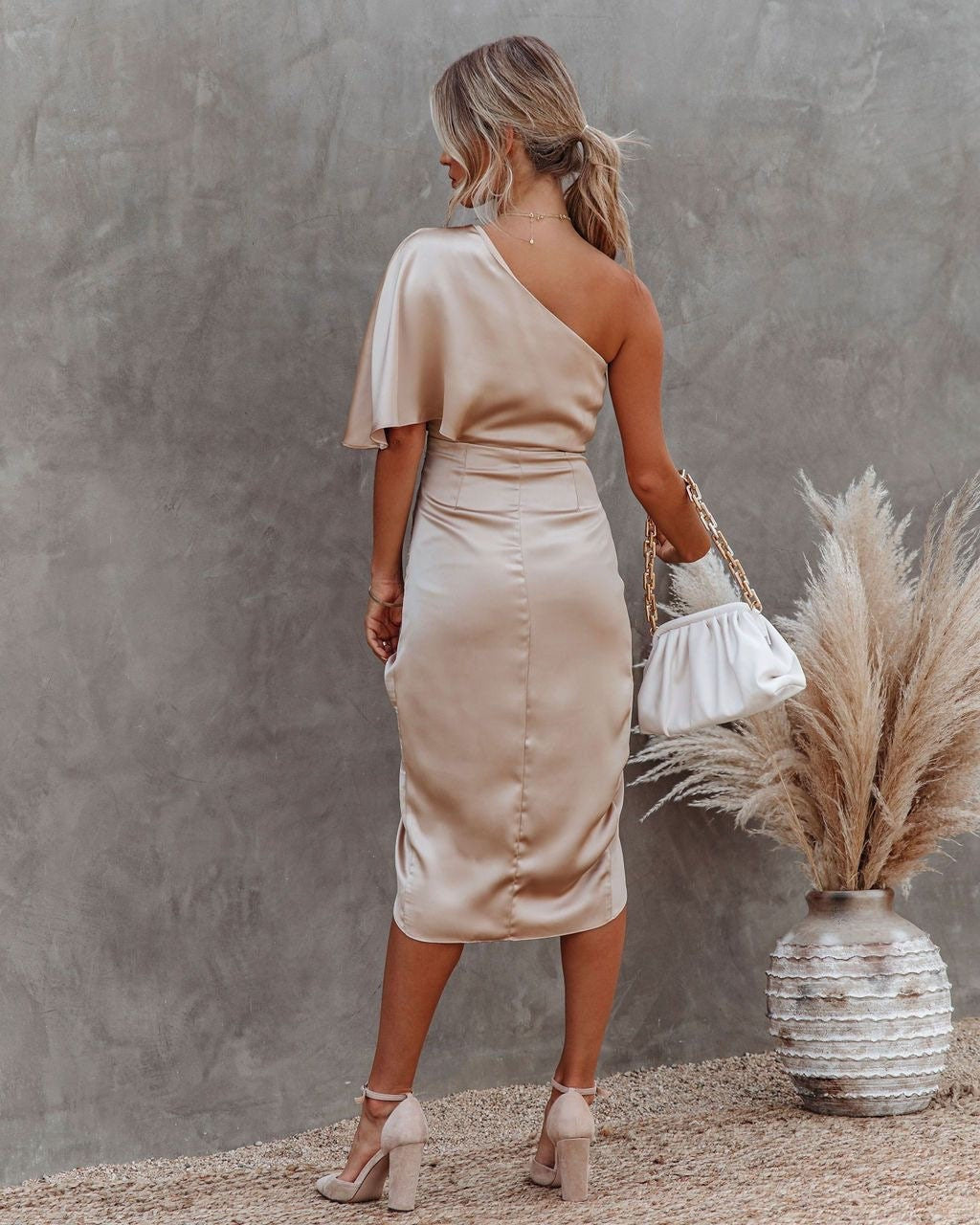 Clara | Chic Satin Dress