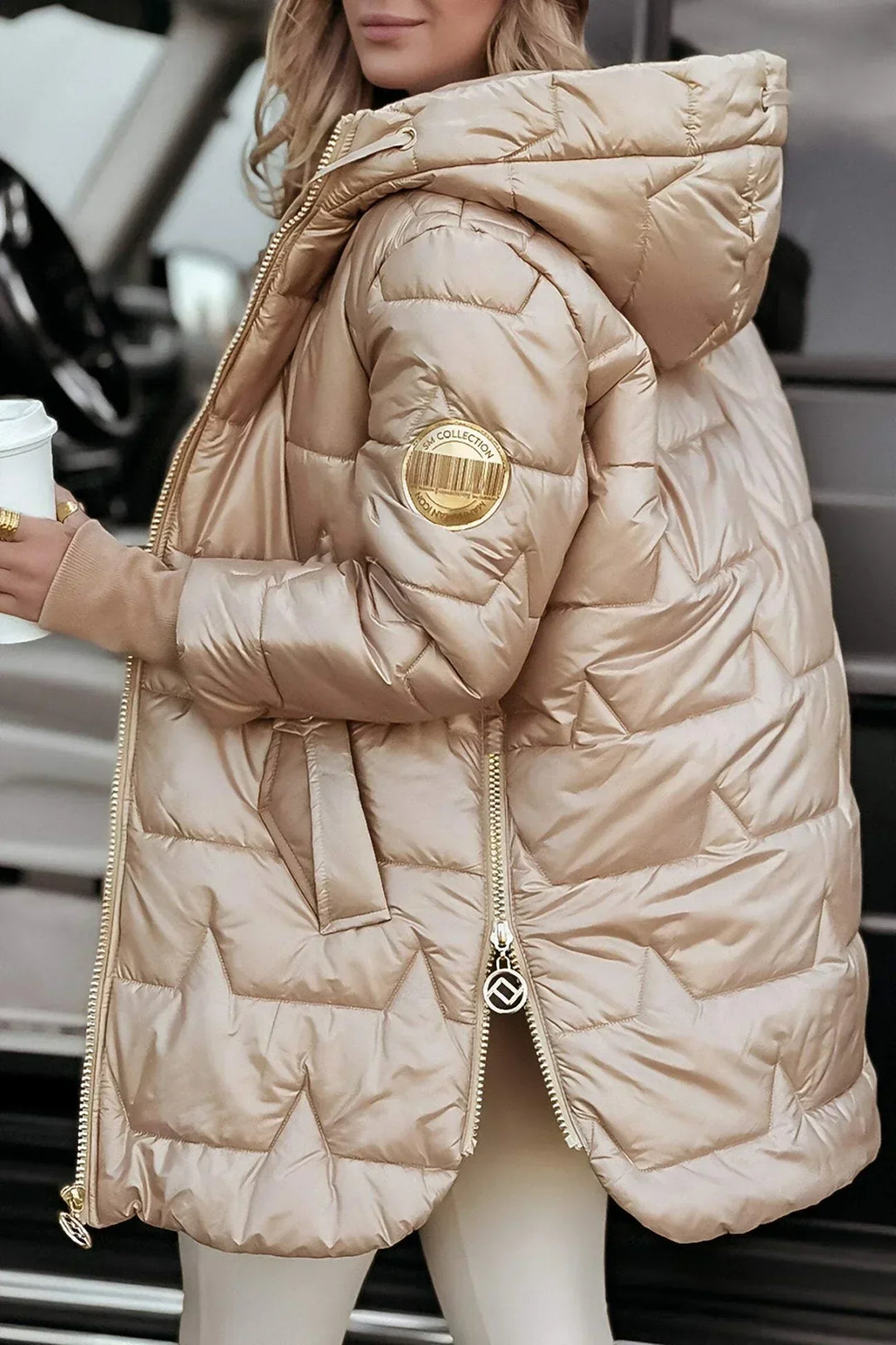 Valorine™ | Elegant winter coat with hood and padding